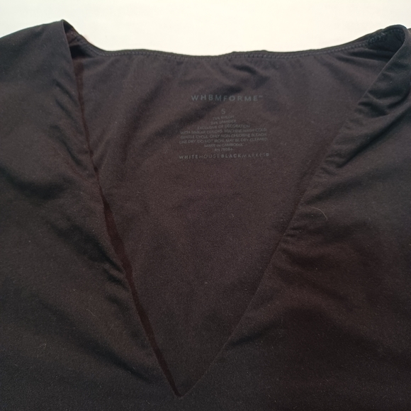 WHBM Elegant Black V-Neck Women's Top - Picture 3 of 5